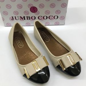 NWB JUMBO COCO Bow front Flats